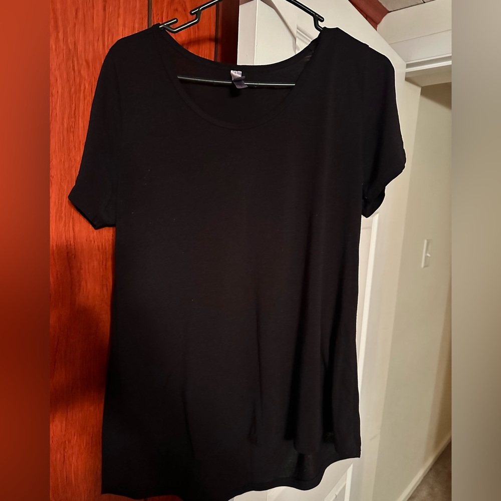 Lularoe T-shirt